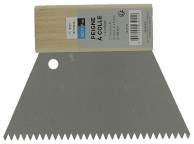 Peigne à colle dents 6 x 6 en V 180 mm	NOVIPRO