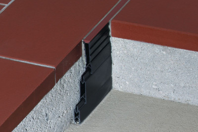 Profilé de fractionnement PVC pour pose scellée Schlüter Dilex MP gris longueur 2,50 m épaisseur 35 mm SCHLUTER SYSTEMS