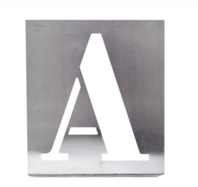 Alphabet à pocher écriture capitale hauteur 45 mm WILMART