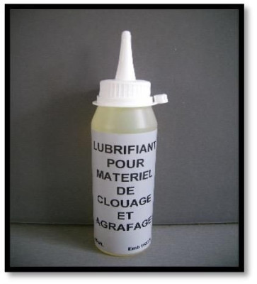 Burette d'huile pour cloueurs pneumatiques 125 ml HBP125 SCAB