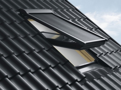 Store extérieur motorisé électrique MML UK04 5060S VELUX
