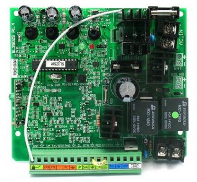 Carte électronique solaire OREA pour motorisation portail coulissant AVIDSEN