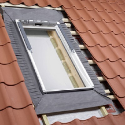 Collerette d'écran sous-toiture pour fenêtre de toit 55x78cm VELUX