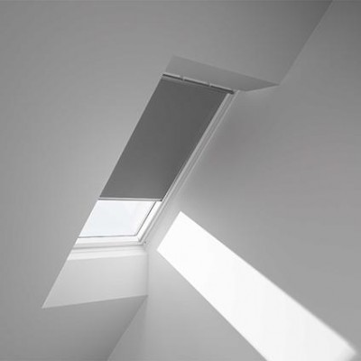 Store manuel d'occultation gris VELUX