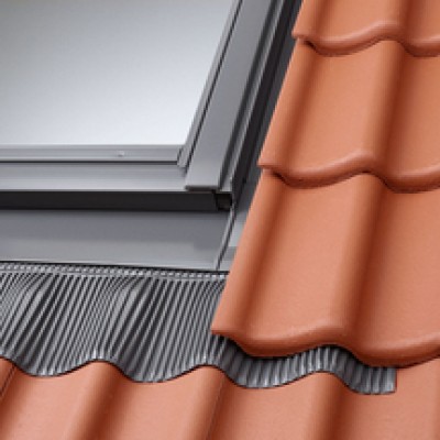 Raccord tuile ondulée rouge B VELUX