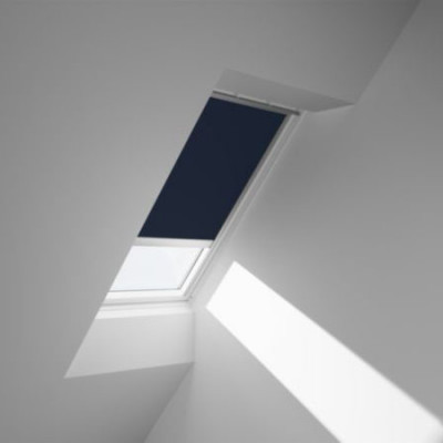 Store électrique d'occultation DML pour fenêtre de toit SK08 bleu foncé 114 x 140 cm VELUX