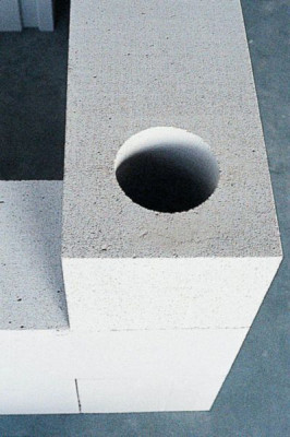 Bloc d'angle béton cellulaire Thermopierre trou 625 x 150 x 250 mm diamètre 100 mm YTONG