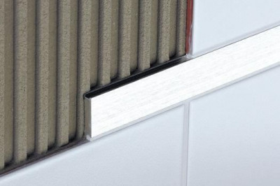 Listel décoratif aluminium anodisé chrome brossé Schlüter DESIGNLINE-ACGB hauteur 6 mm x longueur 2,5 m SCHLUTER SYSTEM 
