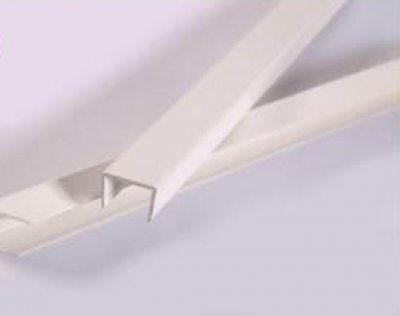 Profilé U de finition PVC blanc 24 mm en 5 ml CG PRO
